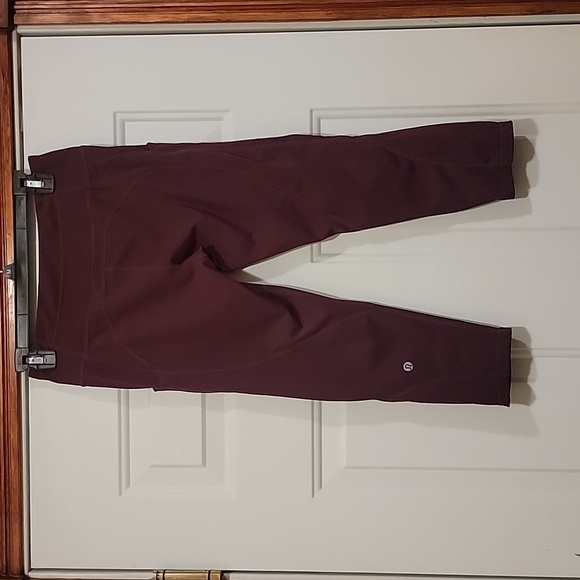 Lululemon Crop 19"  Maroon Cassis   Size 10 - Picture 2 of 10
